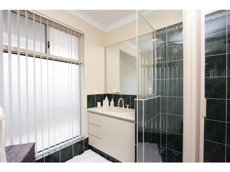 26 Arlington Loop, Coogee WA 6166