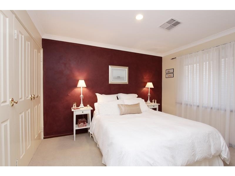 26 Arlington Loop, Coogee WA 6166