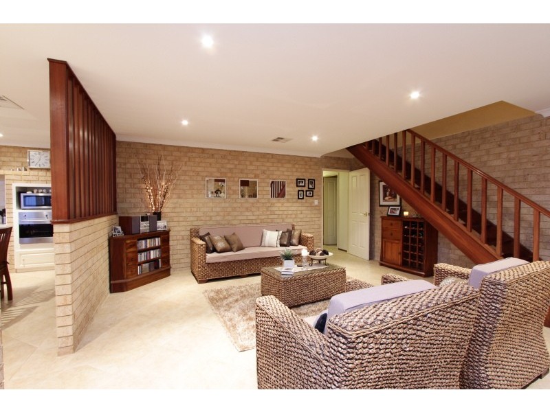 26 Arlington Loop, Coogee WA 6166