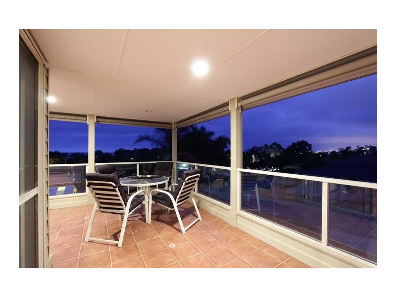 26 Arlington Loop, Coogee WA 6166