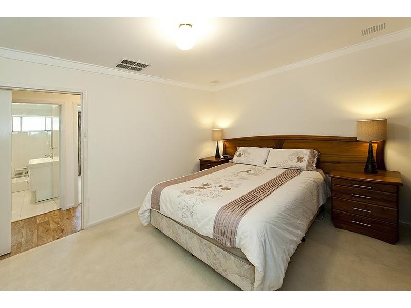 5 Jaccard Way, Lynwood WA 6147