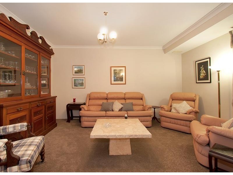 7 Crest Avenue, Mount Pleasant WA 6153