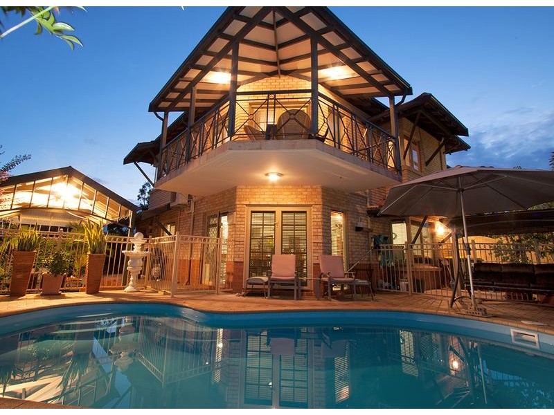 7 Crest Avenue, Mount Pleasant WA 6153