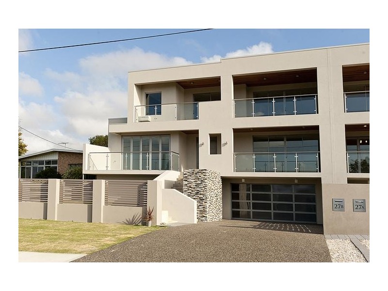 27B McCoy Street, Melville WA 6156