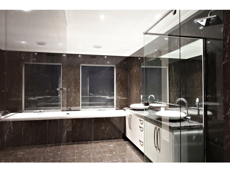 27B McCoy Street, Melville WA 6156