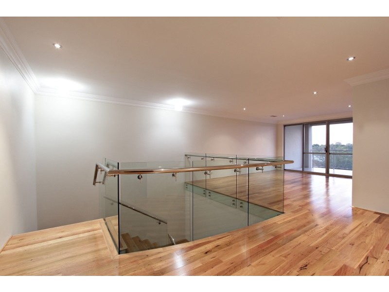 27B McCoy Street, Melville WA 6156