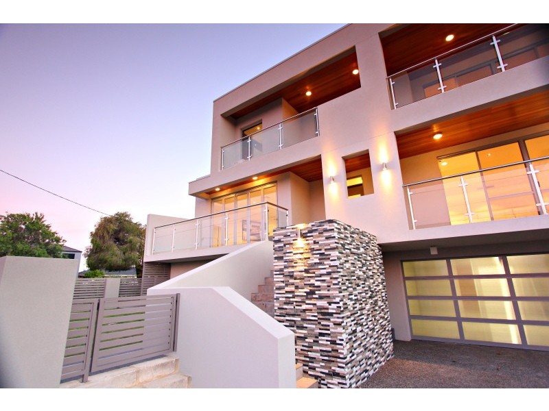 27B McCoy Street, Melville WA 6156