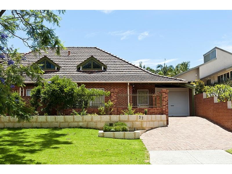 37 Macleod Road, Applecross WA 6153