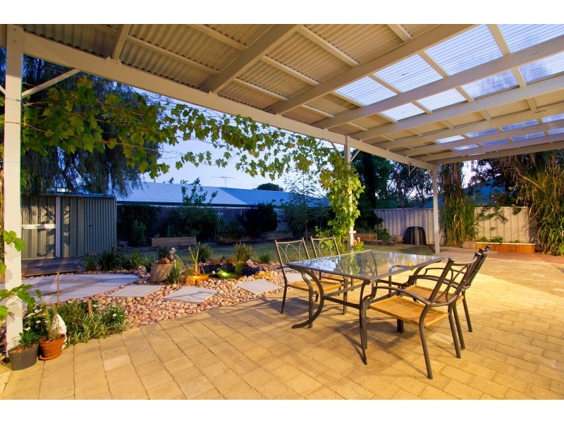 19 Hodge Street, Willagee WA 6156