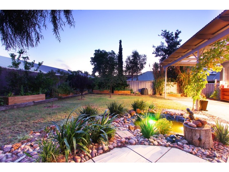 19 Hodge Street, Willagee WA 6156