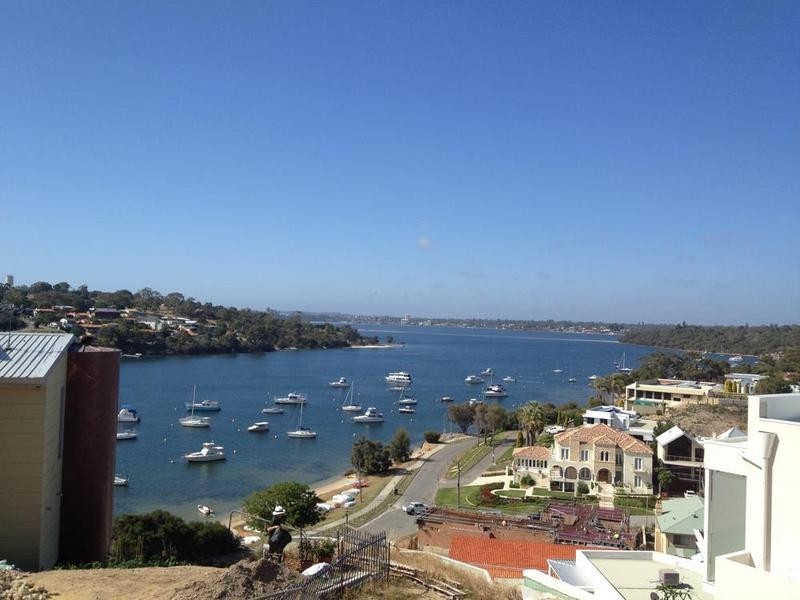 4 Lee Place, Bicton WA 6157