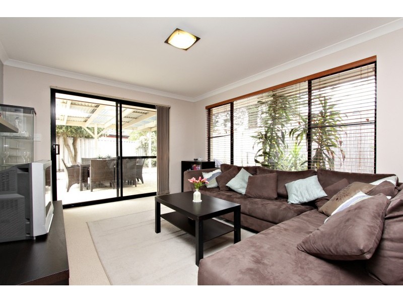 30 Rivett way, Brentwood WA 6153