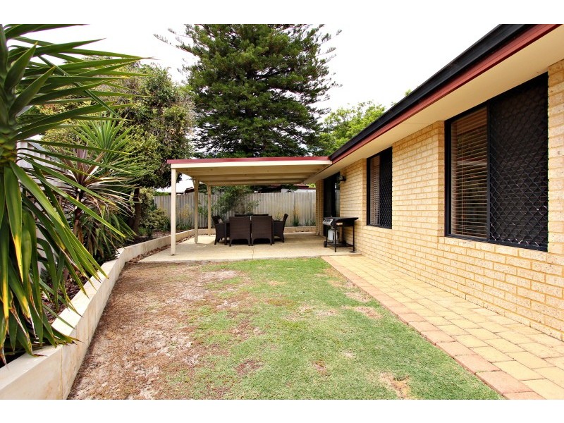 30 Rivett way, Brentwood WA 6153