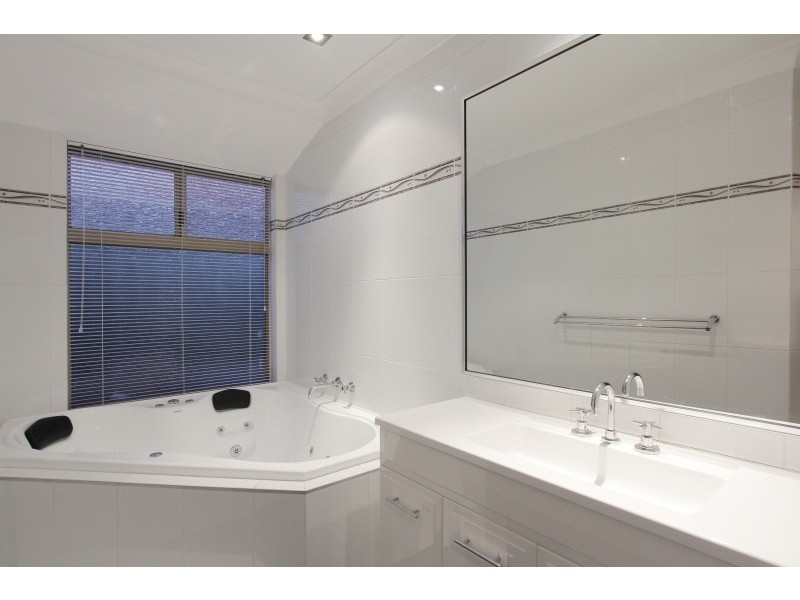 4 Harlock Close, Murdoch WA 6150