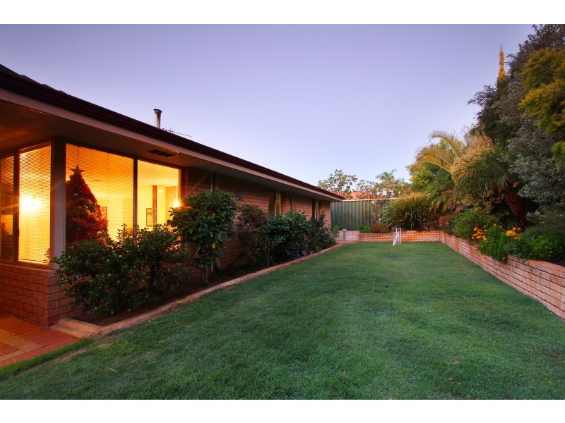 4 Harlock Close, Murdoch WA 6150