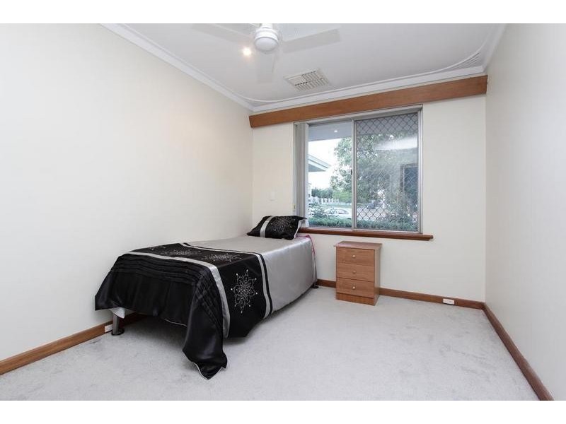 13 Pickering Way, Booragoon WA 6154