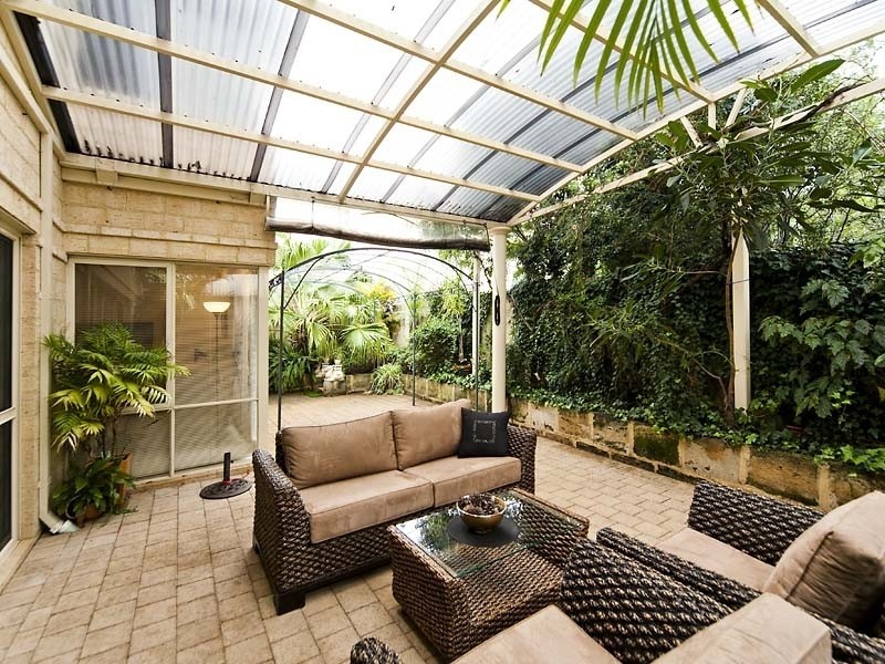 6 Coogee, Mount Pleasant WA 6153