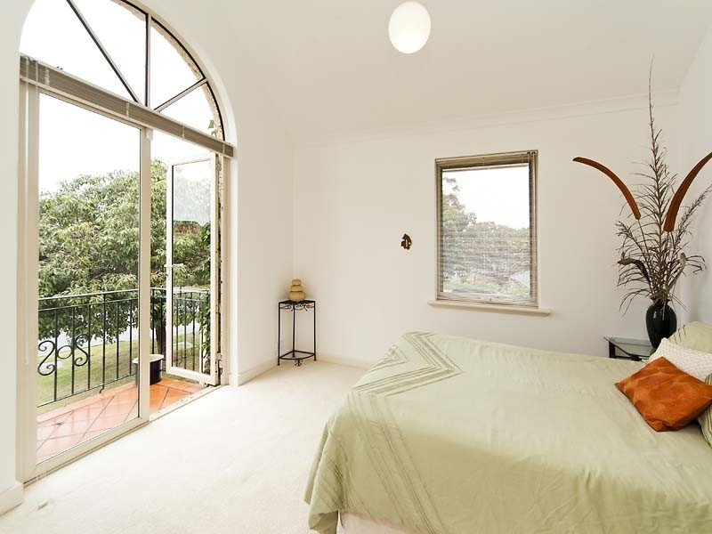 6 Coogee, Mount Pleasant WA 6153