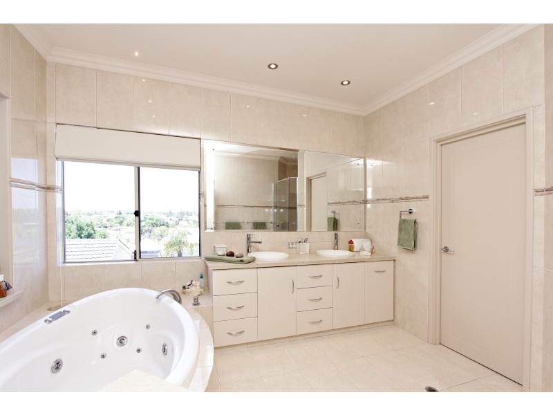 3B Parkside Ave, Mount Pleasant WA 6153