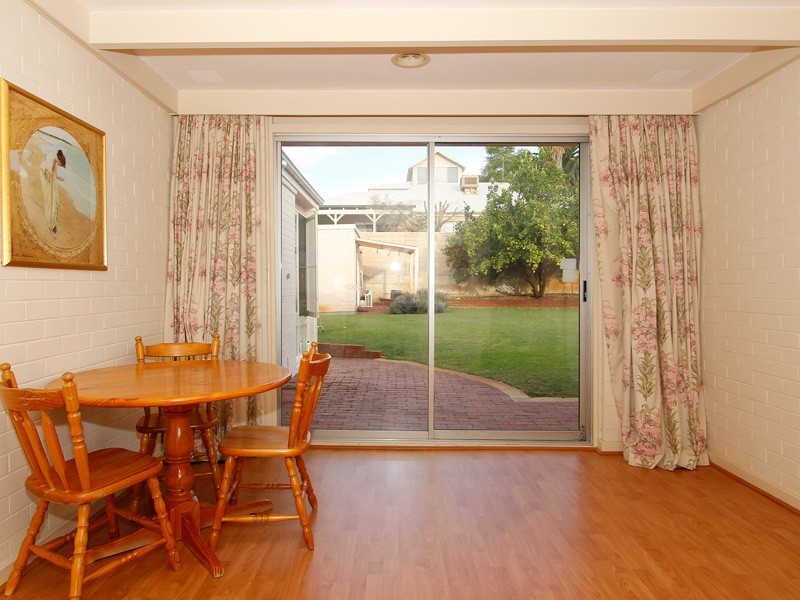 89 Riverton Drive, Rossmoyne WA 6148