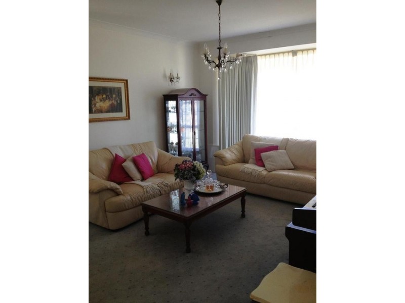 15 Jackson Avenue, Winthrop WA 6150