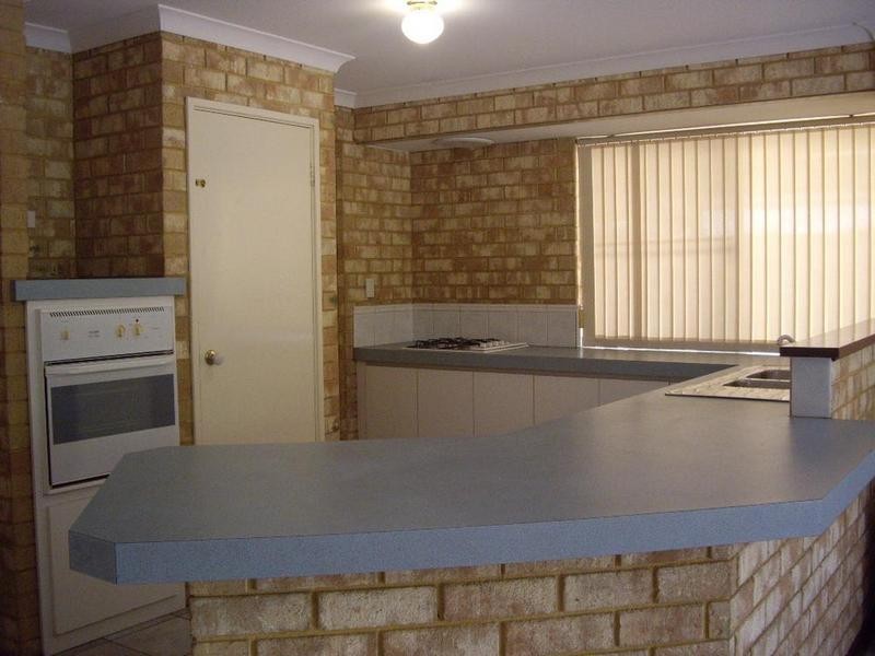 11 Rosebud Close, Huntingdale WA 6110