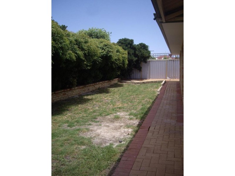 11 Rosebud Close, Huntingdale WA 6110