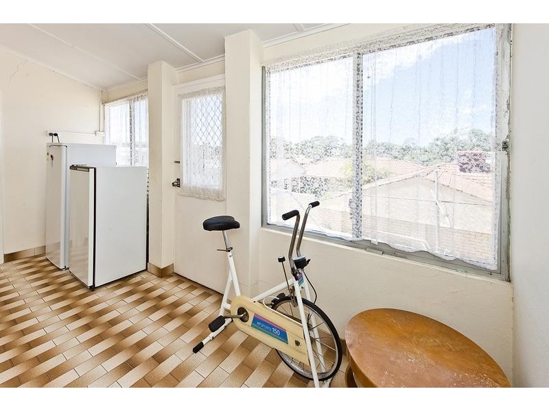 63 Coleman Crescent, Melville WA 6156