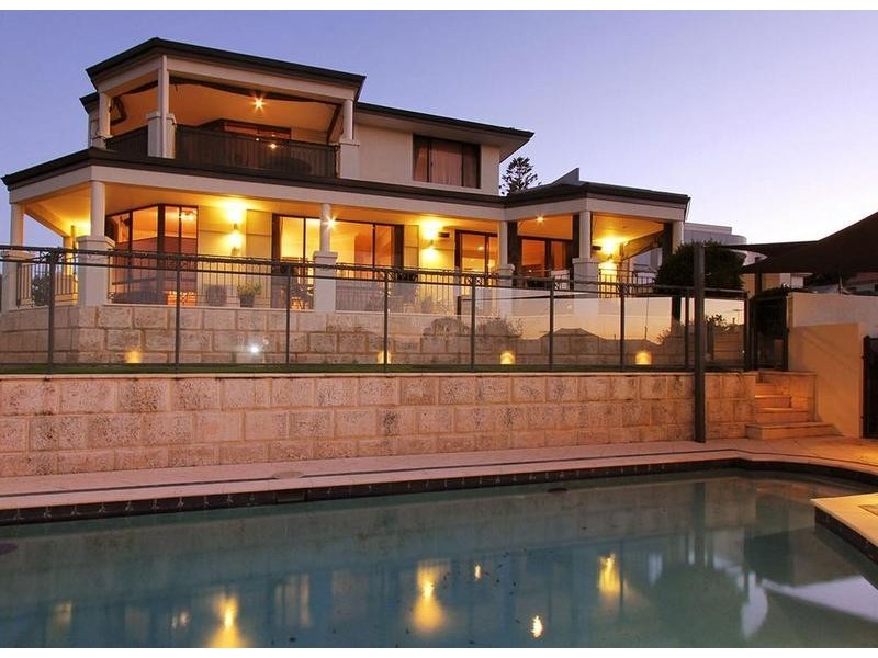 5 Hope Rd, Ardross WA 6153