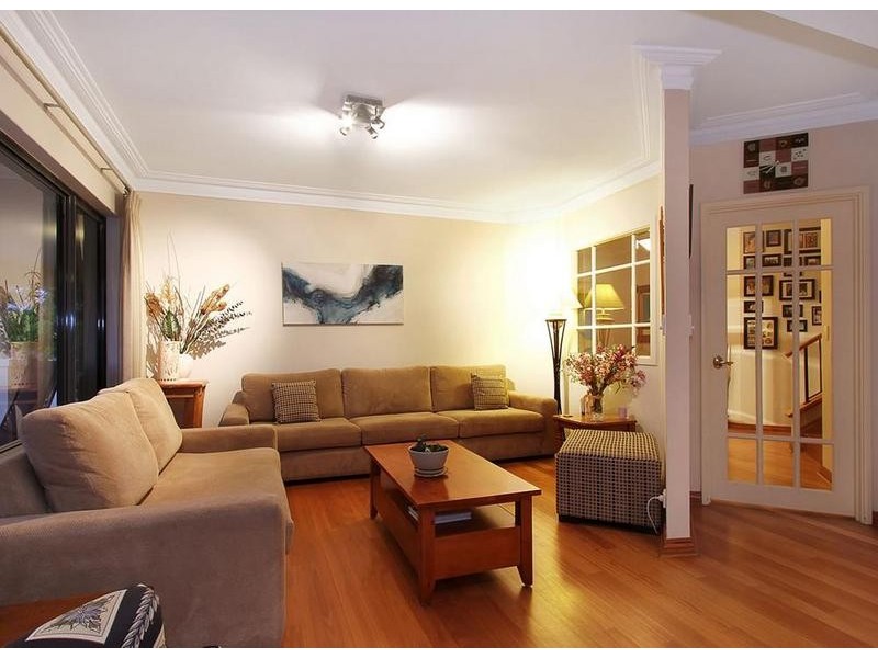 5 Hope Rd, Ardross WA 6153