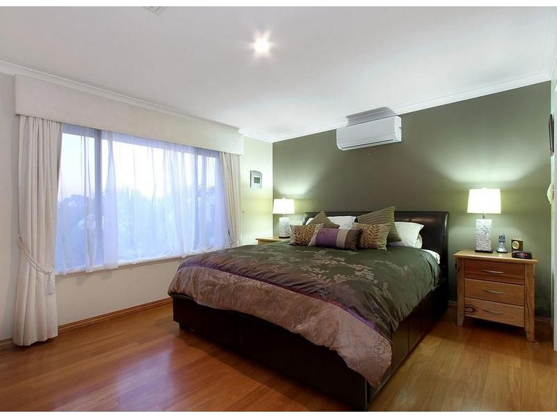 5 Hope Rd, Ardross WA 6153