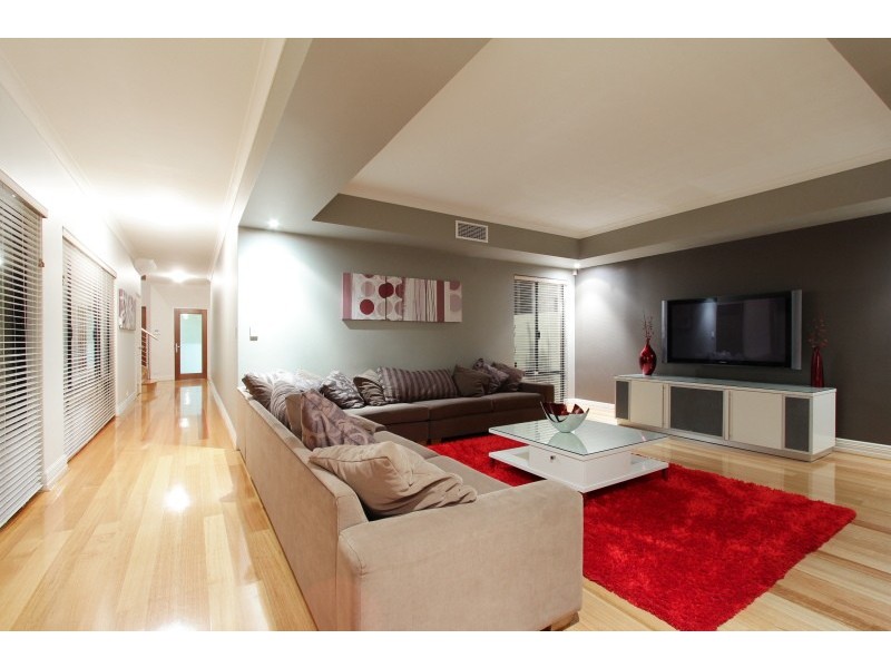 8 Helm Street, Mount Pleasant WA 6153