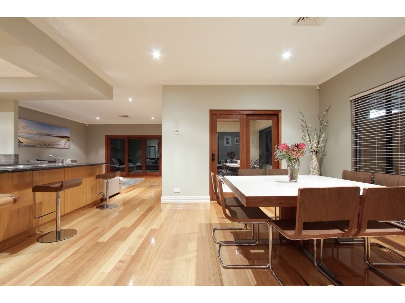 8 Helm Street, Mount Pleasant WA 6153