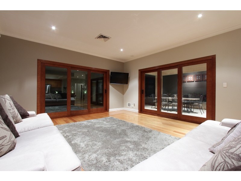 8 Helm Street, Mount Pleasant WA 6153