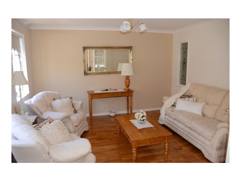 44A Davy St, Alfred Cove WA 6154