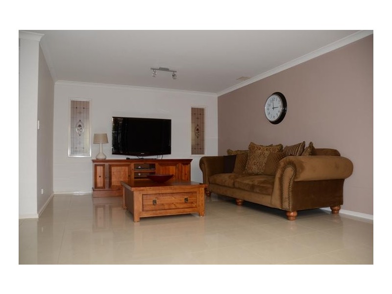 44A Davy St, Alfred Cove WA 6154