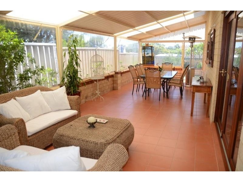 44A Davy St, Alfred Cove WA 6154