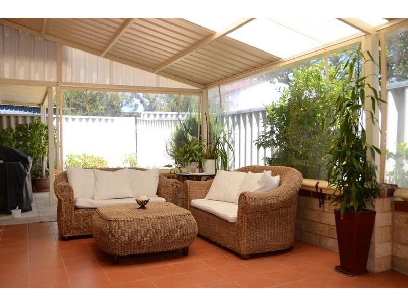 44A Davy St, Alfred Cove WA 6154