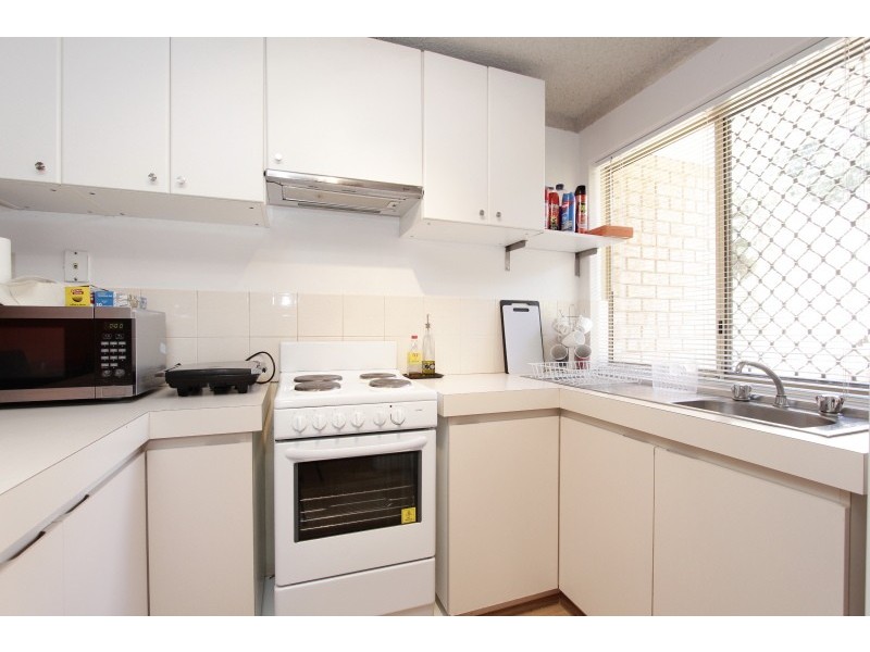 10/2 Mitchell Street, Bentley WA 6102