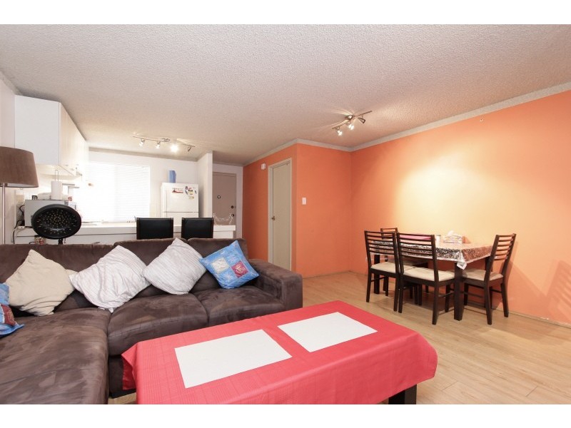 10/2 Mitchell Street, Bentley WA 6102