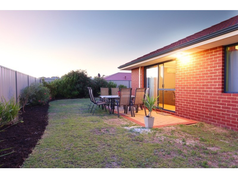 25 Koomba Rise, Bertram WA 6167