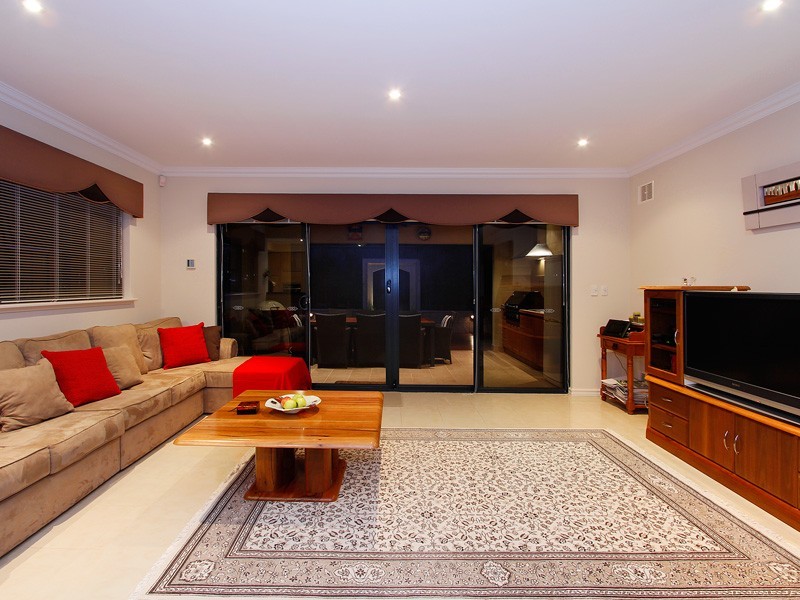 5B Rogerson, Mount Pleasant WA 6153