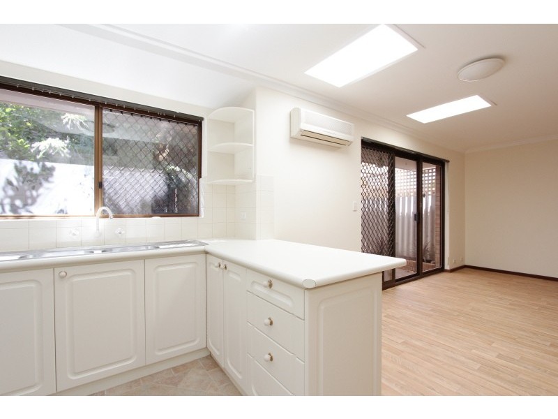 5/300 Preston Point Road, Attadale WA 6156