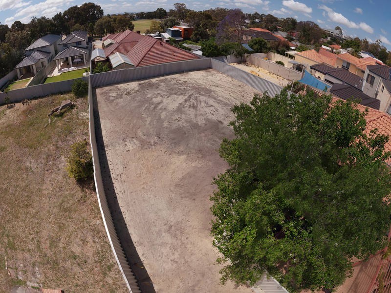 22B Searle Rd, Ardross WA 6153