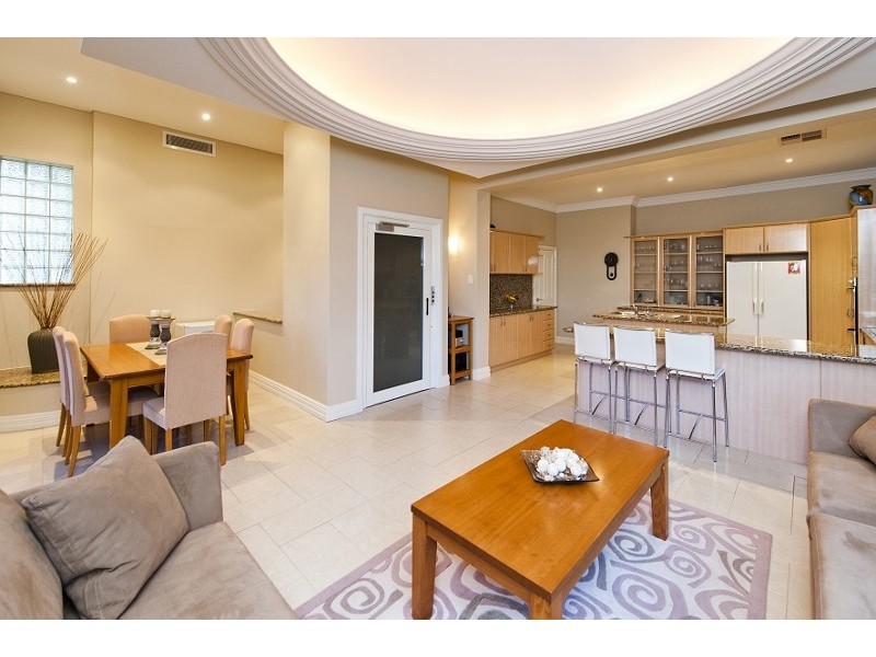 87A The Esplanade, Mount Pleasant WA 6153