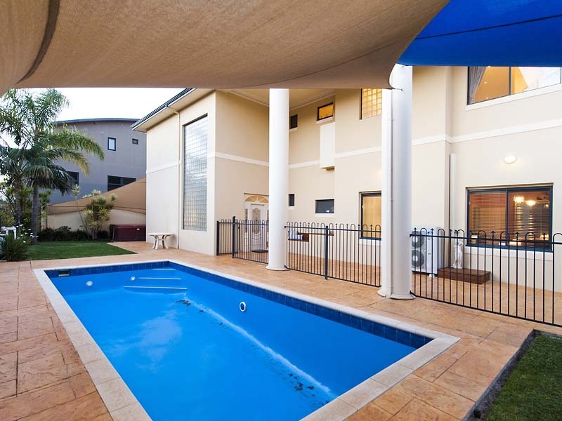 87A The Esplanade, Mount Pleasant WA 6153