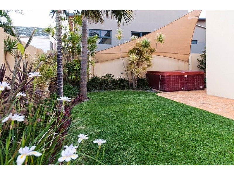 87A The Esplanade, Mount Pleasant WA 6153