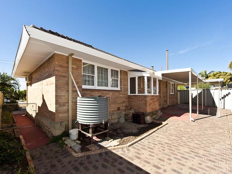 30 Davy Street, Alfred Cove WA 6154