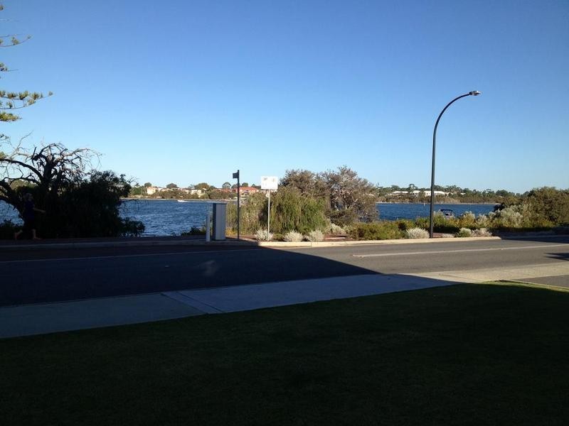 26/21 The Esplanade, Mount Pleasant WA 6153