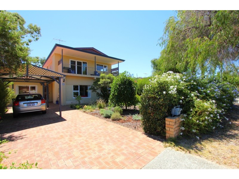 35 Pembroke Street, Bicton WA 6157
